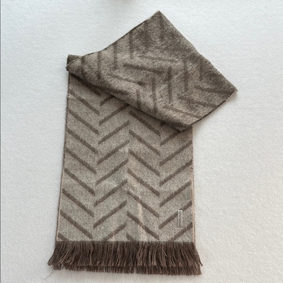 NWOT Inca Fashions 100% Alpaca Wool Reversible Scarf Brown Cream Chevron Pattern - Picture 3 of 5
